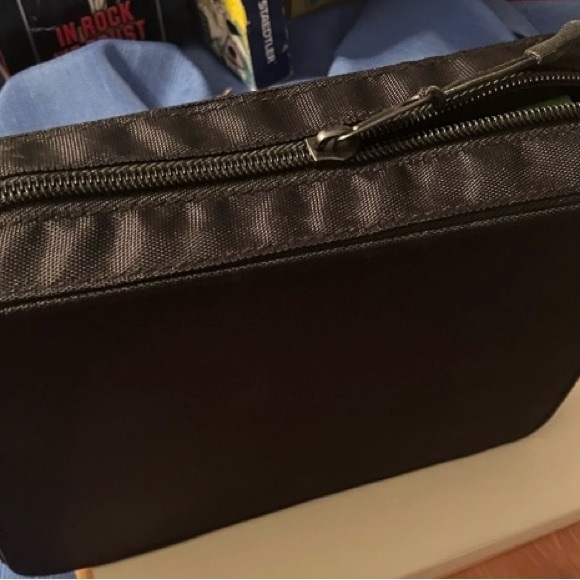 72 new Prismacolor + protect box - Picture 5 of 12